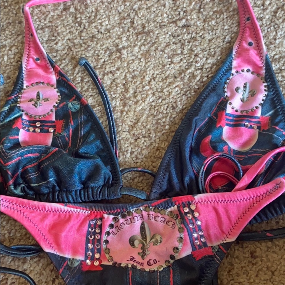 Bathing suit